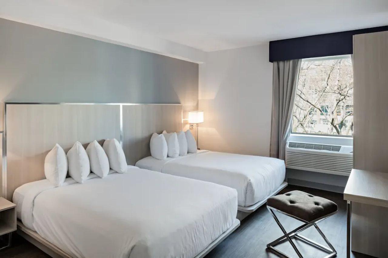 Hotel Gatsby Ateny Zewnętrze zdjęcie A room at the Hotel 57