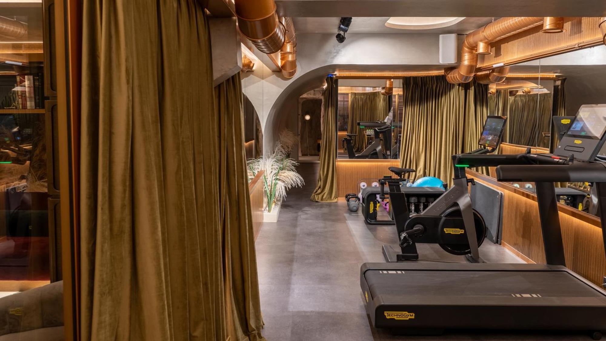 Hotel Gatsby Ateny Zewnętrze zdjęcie The gym at The Dorchester